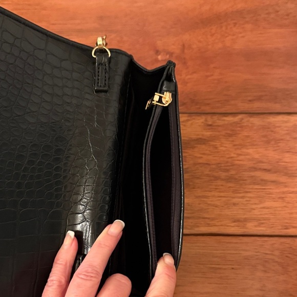 Badgley Mischka Black Croc-Embossed Chain Shoulder Bag - Picture 7 of 7